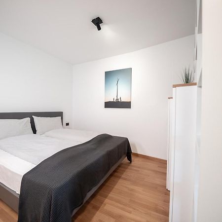App Central Living 2 Apartment Калдаро Екстериор снимка