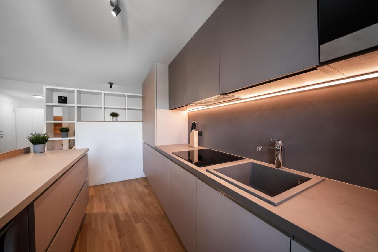 App Central Living 2 Apartment Калдаро Екстериор снимка